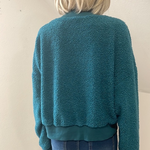 Fabletics Crop Top Sweater XL - Picture 3 of 5